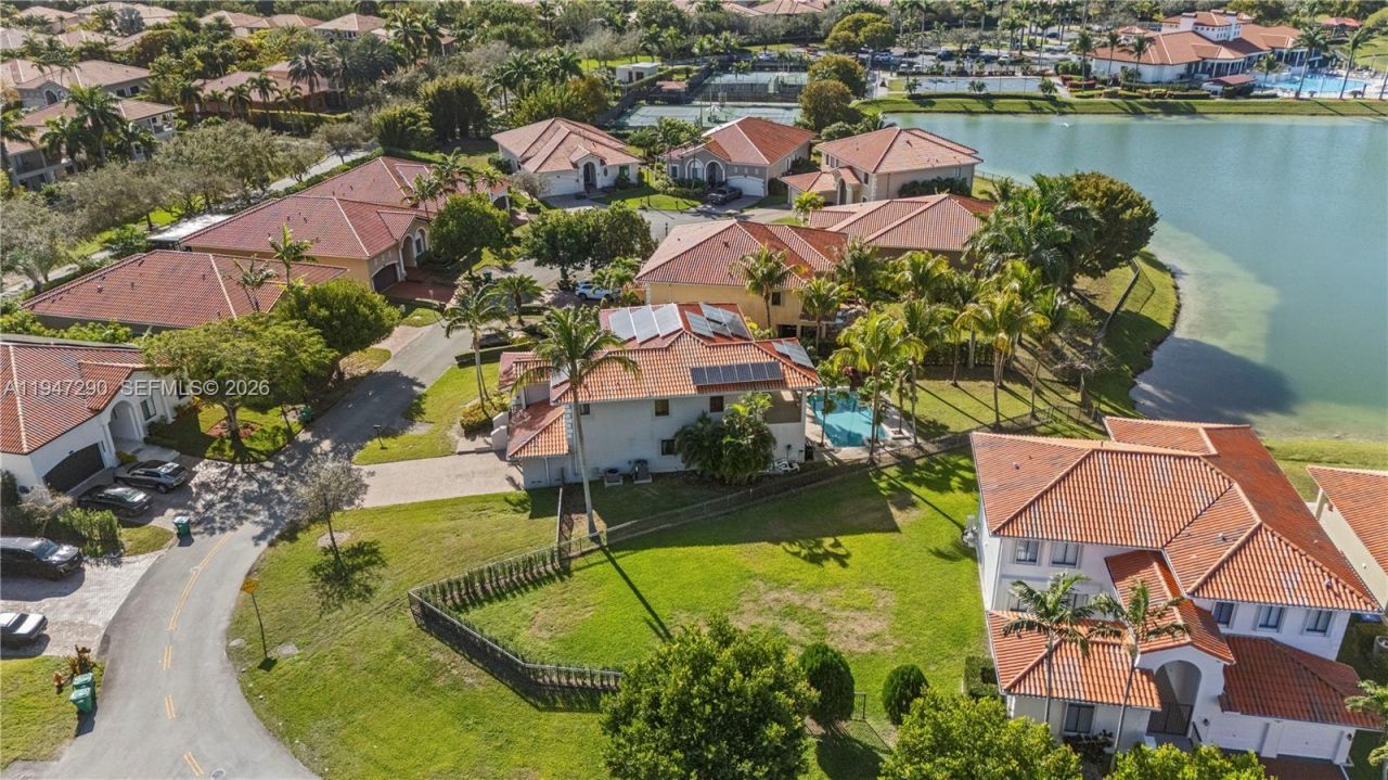 18832 SW 77th Ct, Cutler Bay, FL 33157 Photo