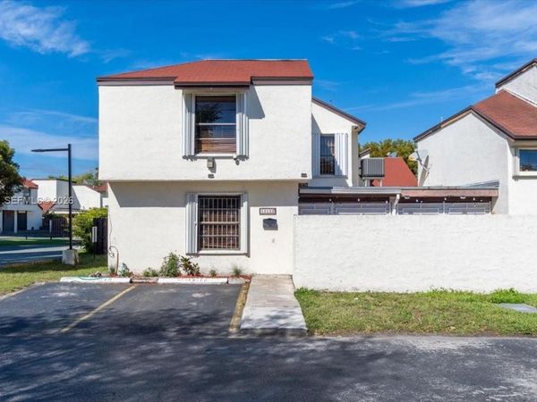 10133 NW 5th Ter, Unit 3-6, Miami, FL 33172