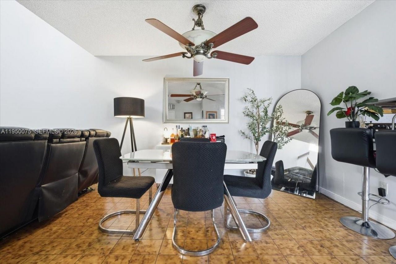 10133 NW 5th Ter, Unit 3-6, Miami, FL 33172 Photo