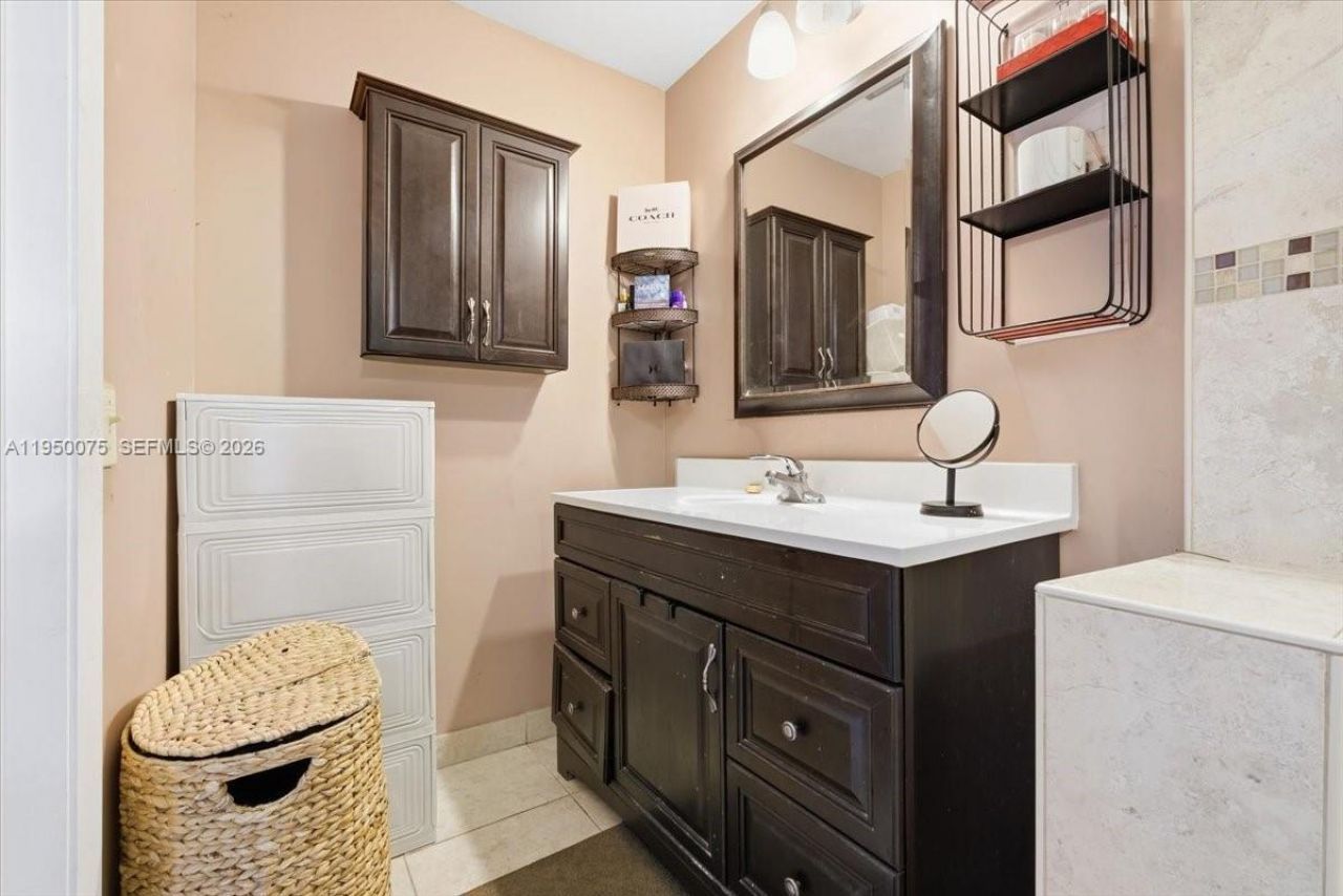 10133 NW 5th Ter, Unit 3-6, Miami, FL 33172 Photo