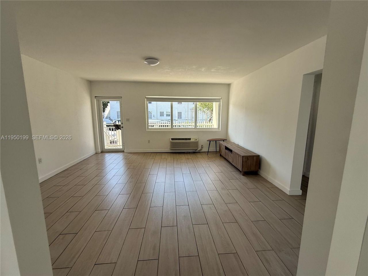 625 77th St, Miami Beach, FL 33141 Photo