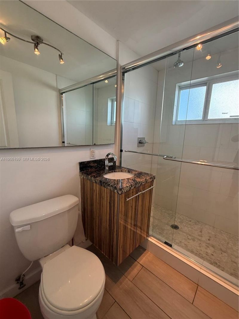 625 77th St, Miami Beach, FL 33141 Photo