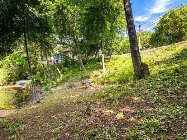 Lt0 ROAD Q, Okauchee, WI 53069