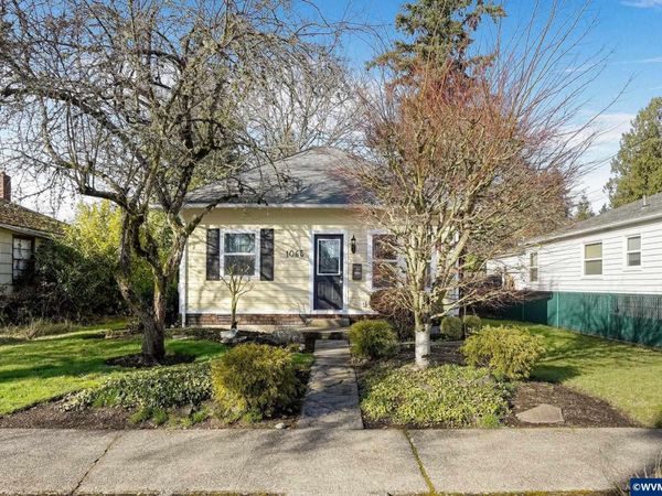 1065 22nd St NE, Salem, OR 97301