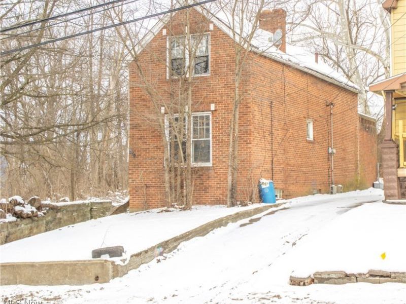 9521 Union Avenue, Cleveland, OH 44105 Photo 2