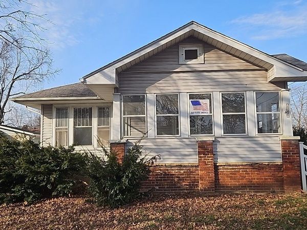 201 S 9th Street, Herrin, IL 62948