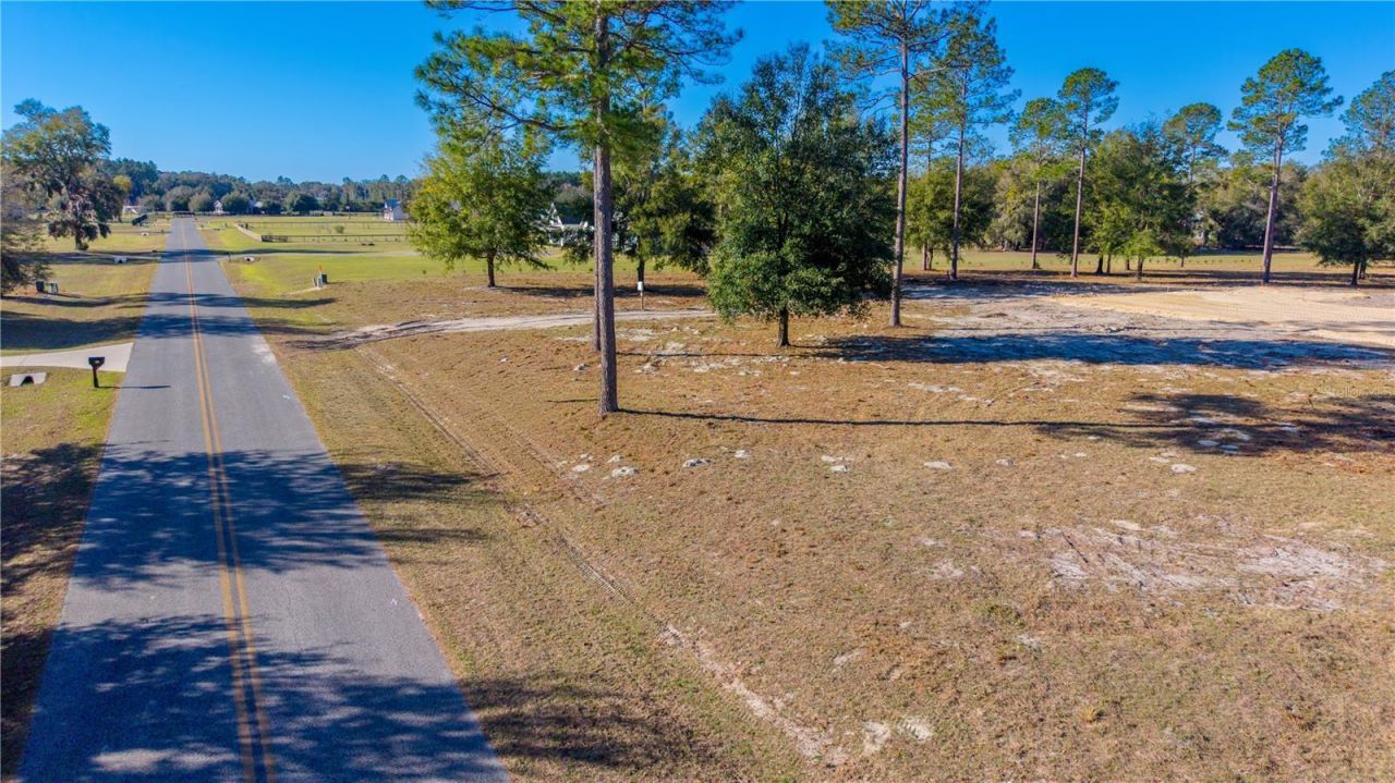 280 SW Marynick Drive, High Springs, FL 32643 Photo