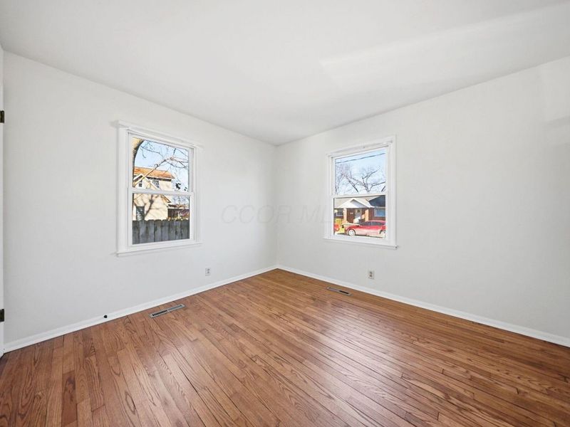 41 N Hampton Street, West Jefferson, OH 43162 Photo 13