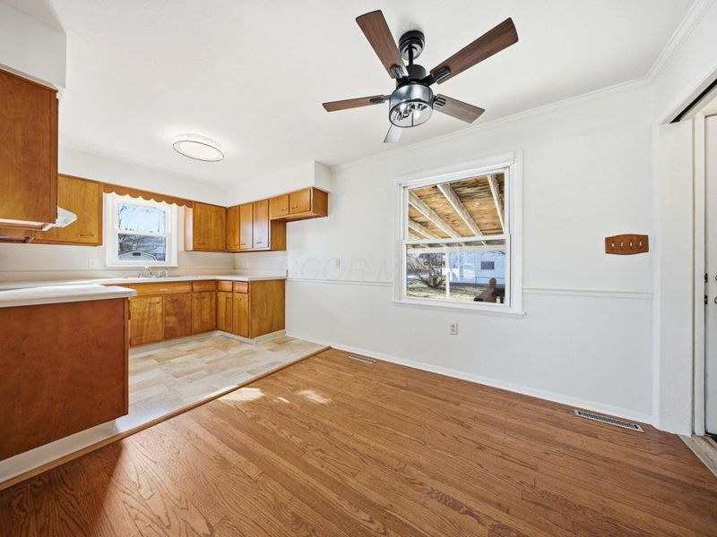 41 N Hampton Street, West Jefferson, OH 43162 Photo 21