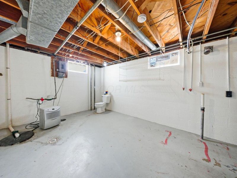 41 N Hampton Street, West Jefferson, OH 43162 Photo 31