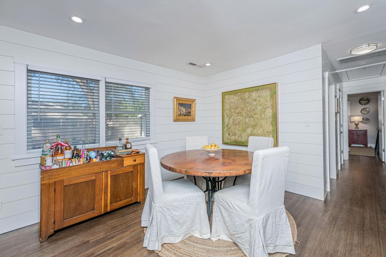 719 Swan Avenue Photo 11