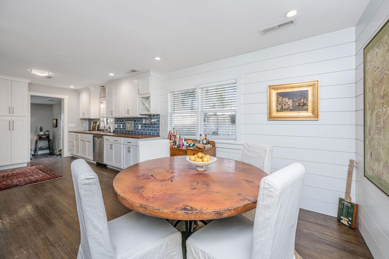 719 Swan Avenue Photo 13