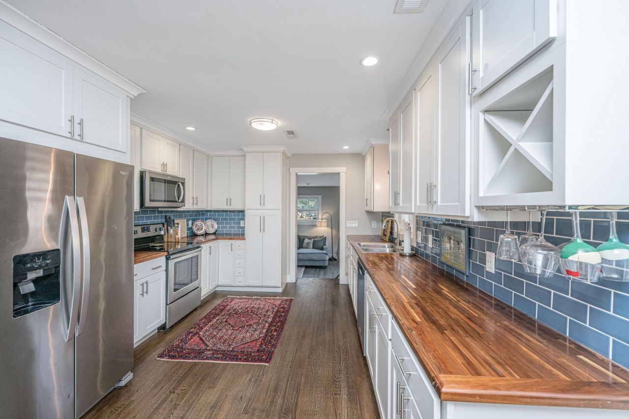 719 Swan Avenue Photo 15