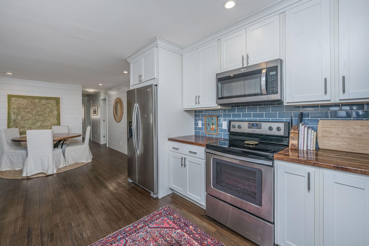 719 Swan Avenue Photo 16