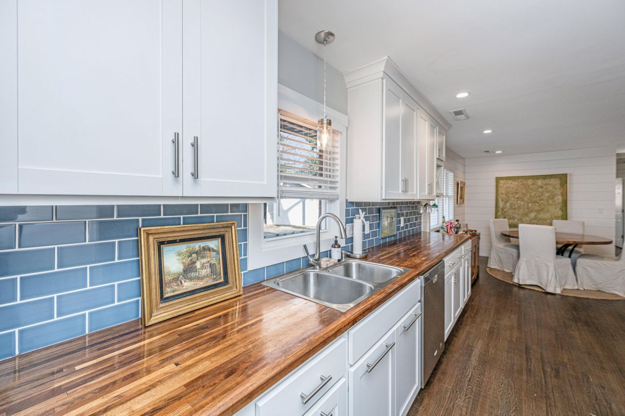 719 Swan Avenue Photo 17