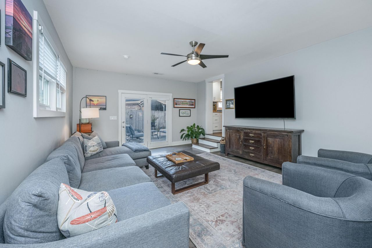 719 Swan Avenue Photo 23