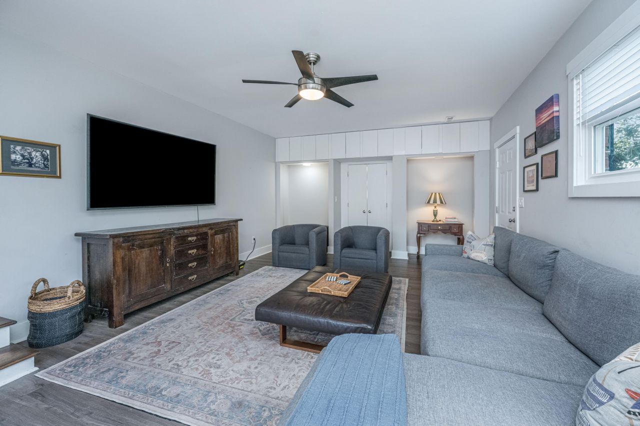 719 Swan Avenue Photo 24