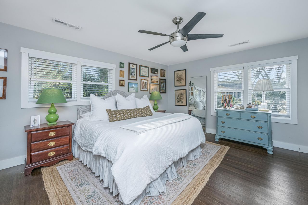 719 Swan Avenue Photo 26