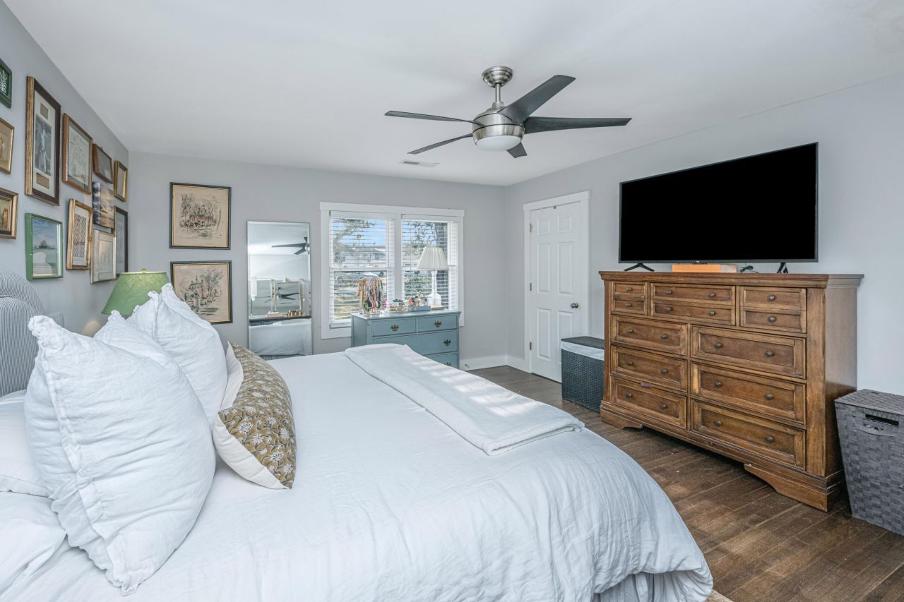 719 Swan Avenue Photo 28