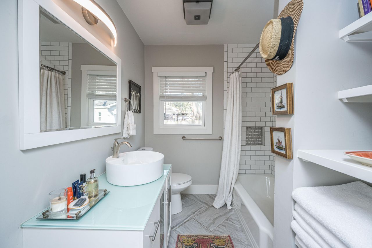 719 Swan Avenue Photo 34