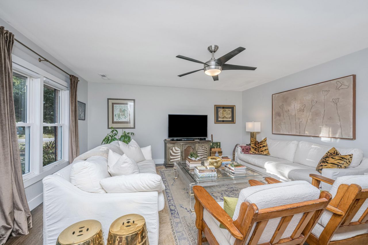 719 Swan Avenue Photo 7