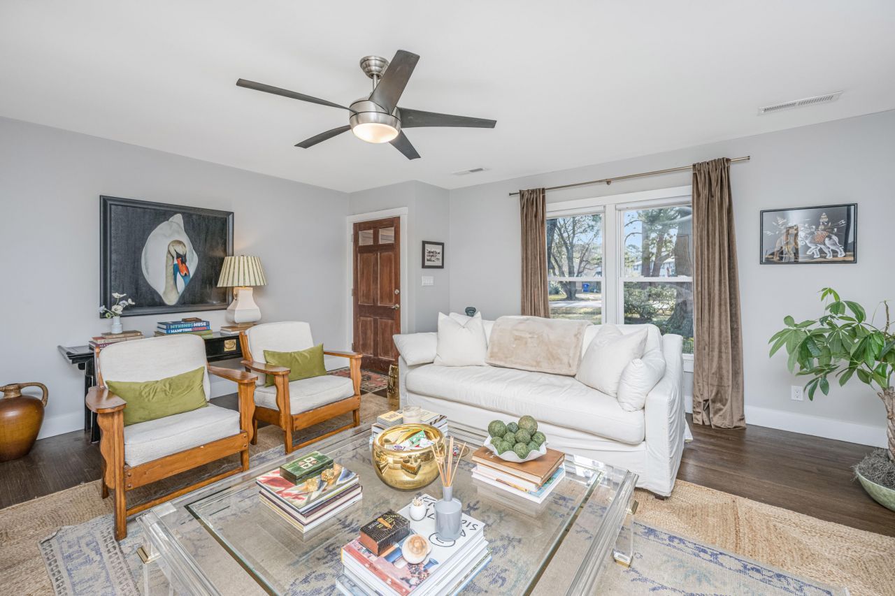 719 Swan Avenue Photo 9