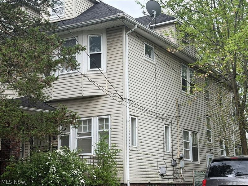 4170 E 113th Street, Cleveland, OH 44105 Photo 4