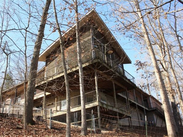 9118 Summer Shade Road, Rogers, AR 72756