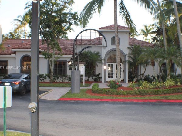 9044 W Atlantic Blvd, Unit 323, Coral Springs, FL 33071