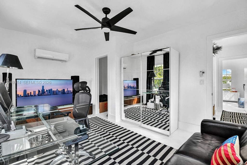 4722 SW 5th St, Unit 4722, Miami, FL 33134 Photo