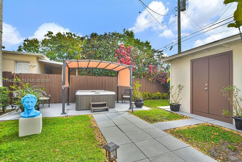 4722 SW 5th St, Unit 4722, Miami, FL 33134 Photo