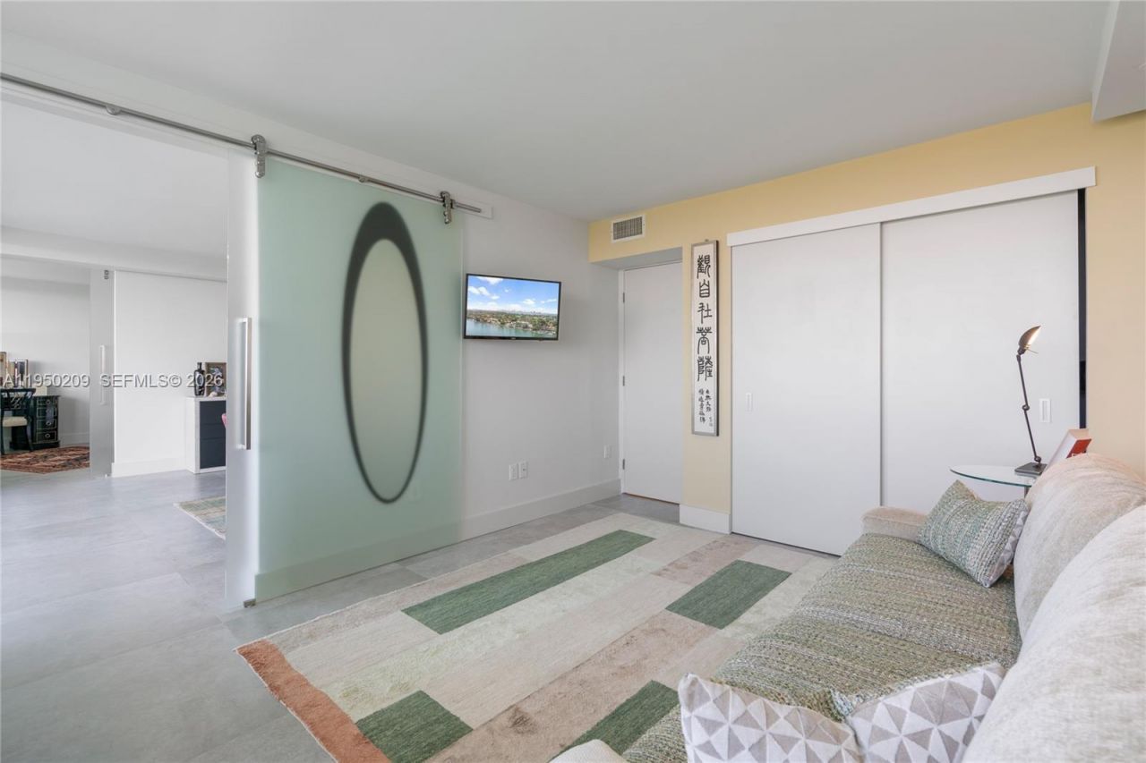 5750 Collins Ave, Unit 15E, Miami Beach, FL 33140 Photo