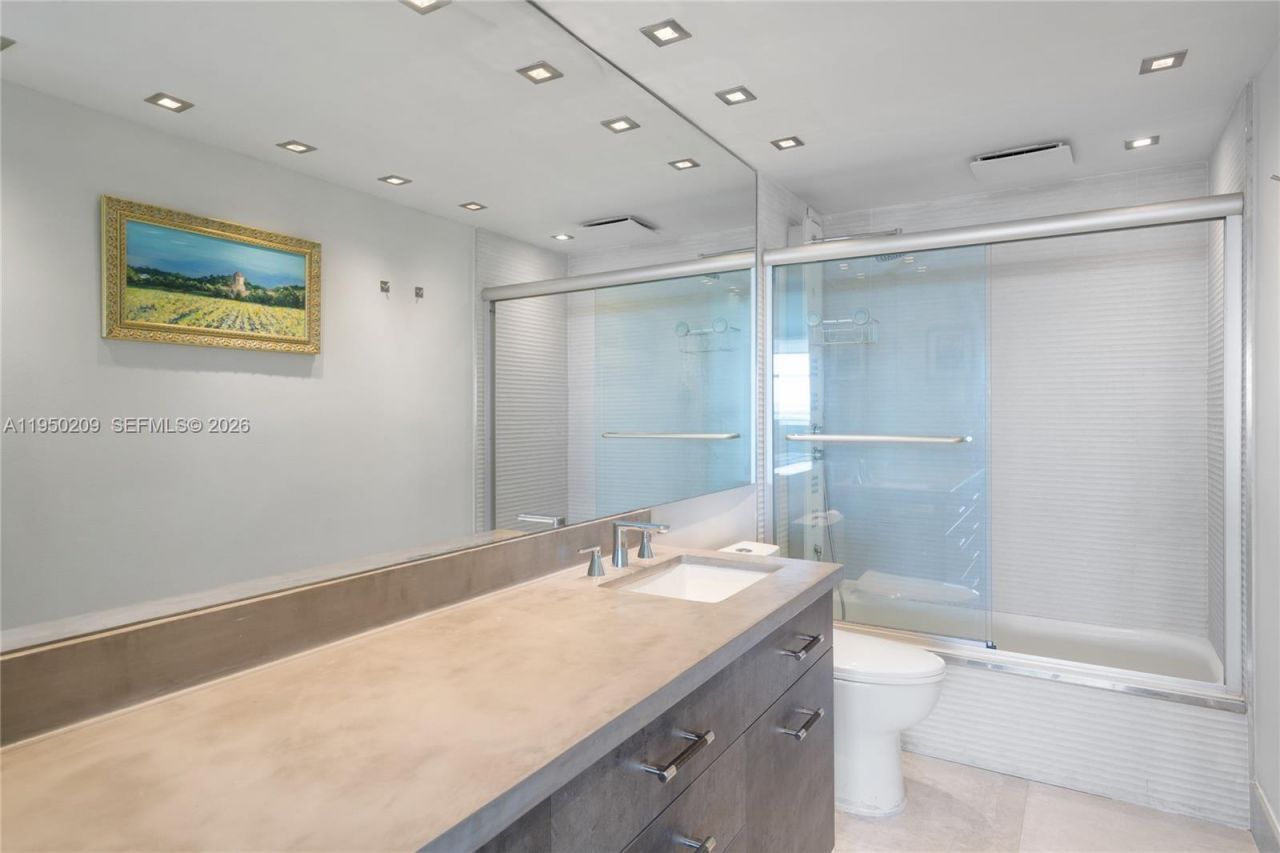 5750 Collins Ave, Unit 15E, Miami Beach, FL 33140 Photo