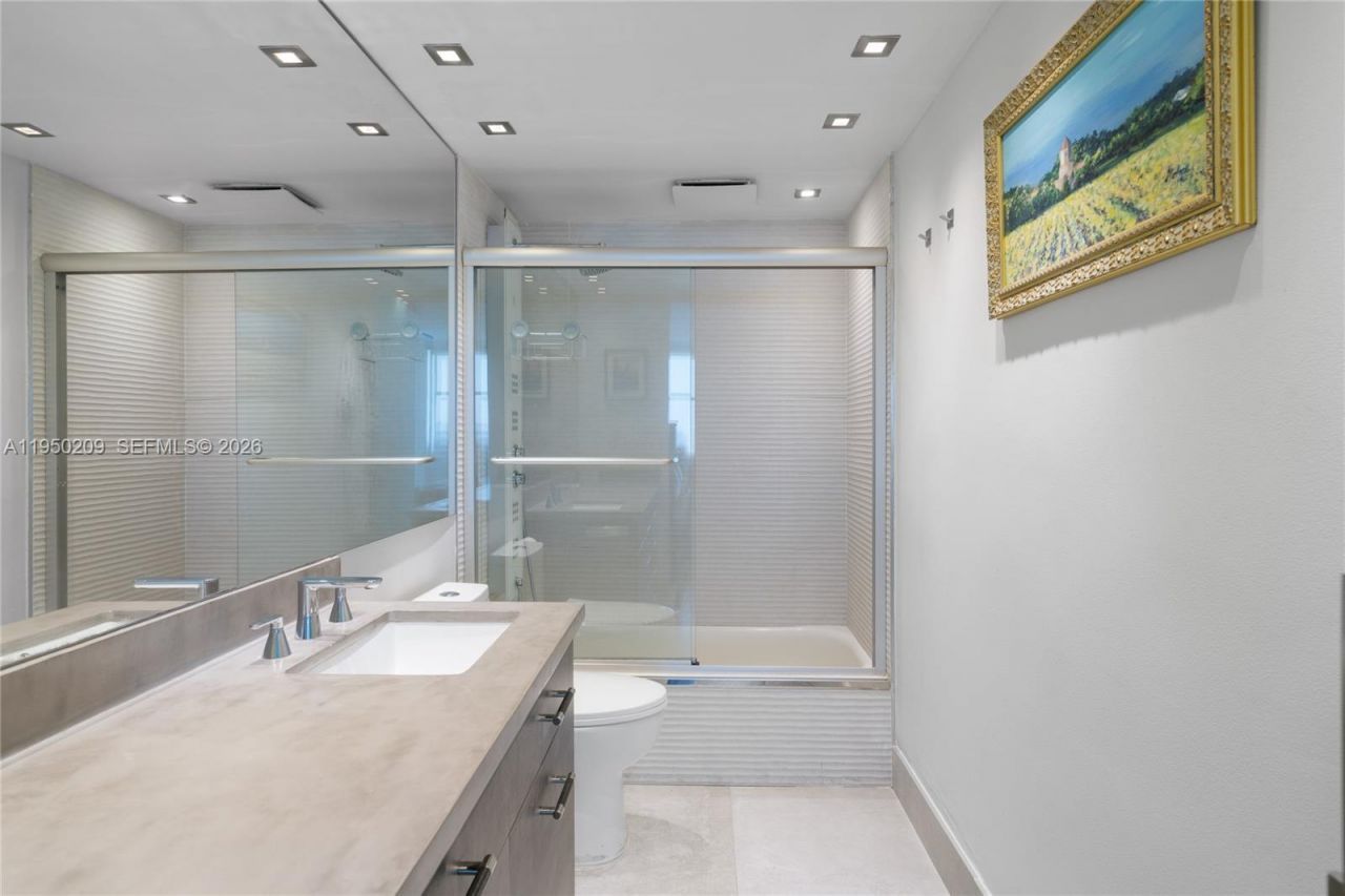 5750 Collins Ave, Unit 15E, Miami Beach, FL 33140 Photo