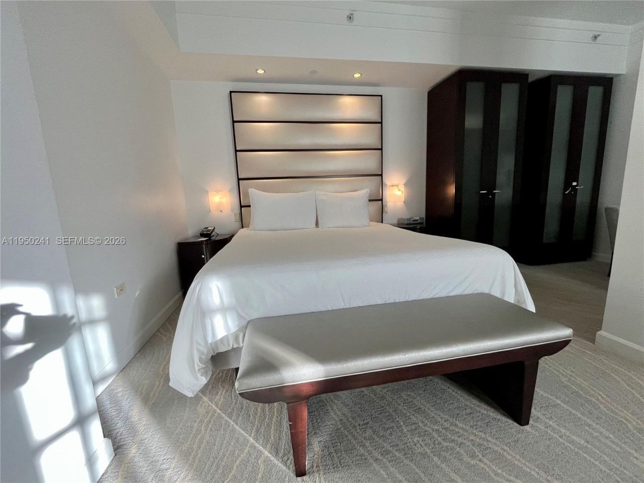 4391 Collins Ave, Unit 419, Miami Beach, FL 33140 Photo