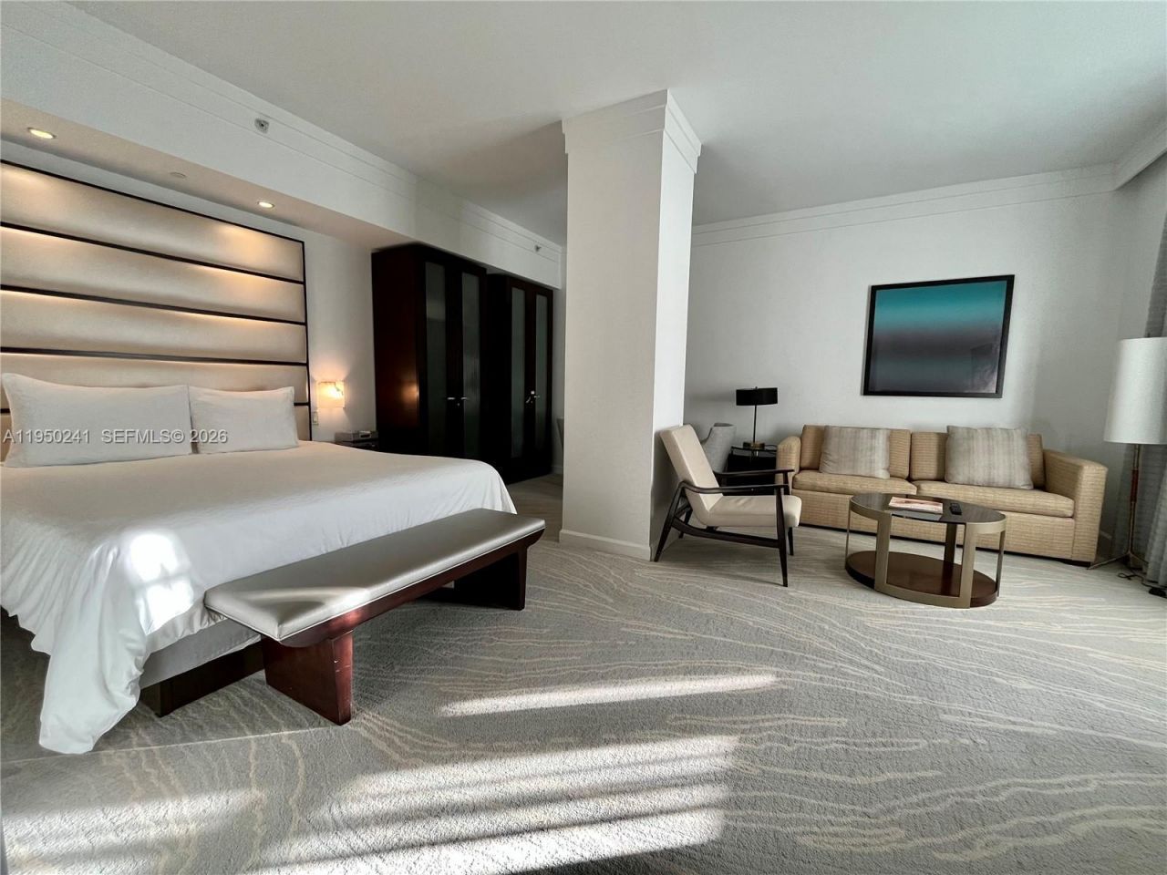 4391 Collins Ave, Unit 419, Miami Beach, FL 33140 Photo