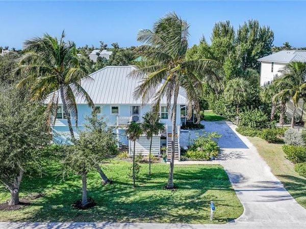 693 Emeril CT, SANIBEL, FL 33957