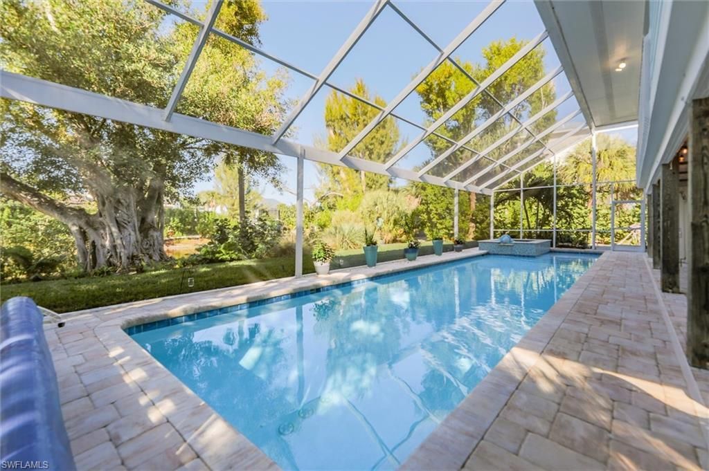 693 Emeril Ct, Sanibel, FL 33957 Photo