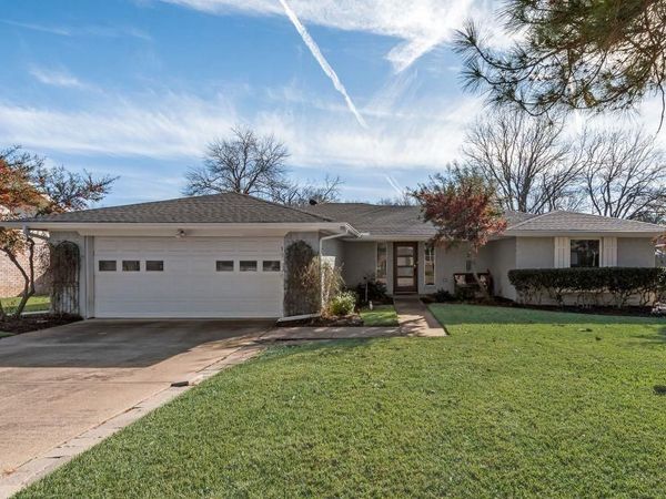 2923 Southridge Drive, Grapevine, TX 76051