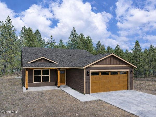 1165 Jersey St, Sandpoint, ID 83864