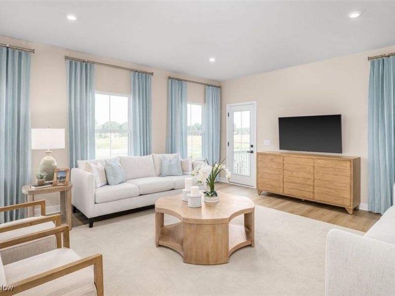 6286 Cable Bridge Circle NW, Lehigh Township, OH 44720 Photo 7