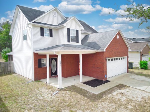 2488 S Lakeview Drive, Crestview, FL 32536