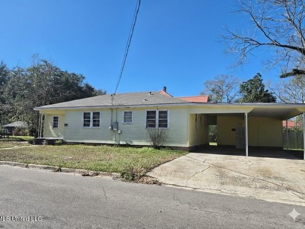 201 Mable Street, Hattiesburg, MS 39401