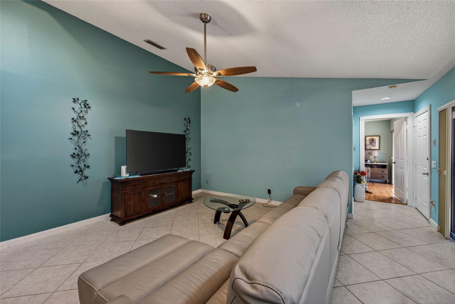 1202 NW Sun Terrace Circle, Unit D, Port Saint Lucie, FL 34986 Photo