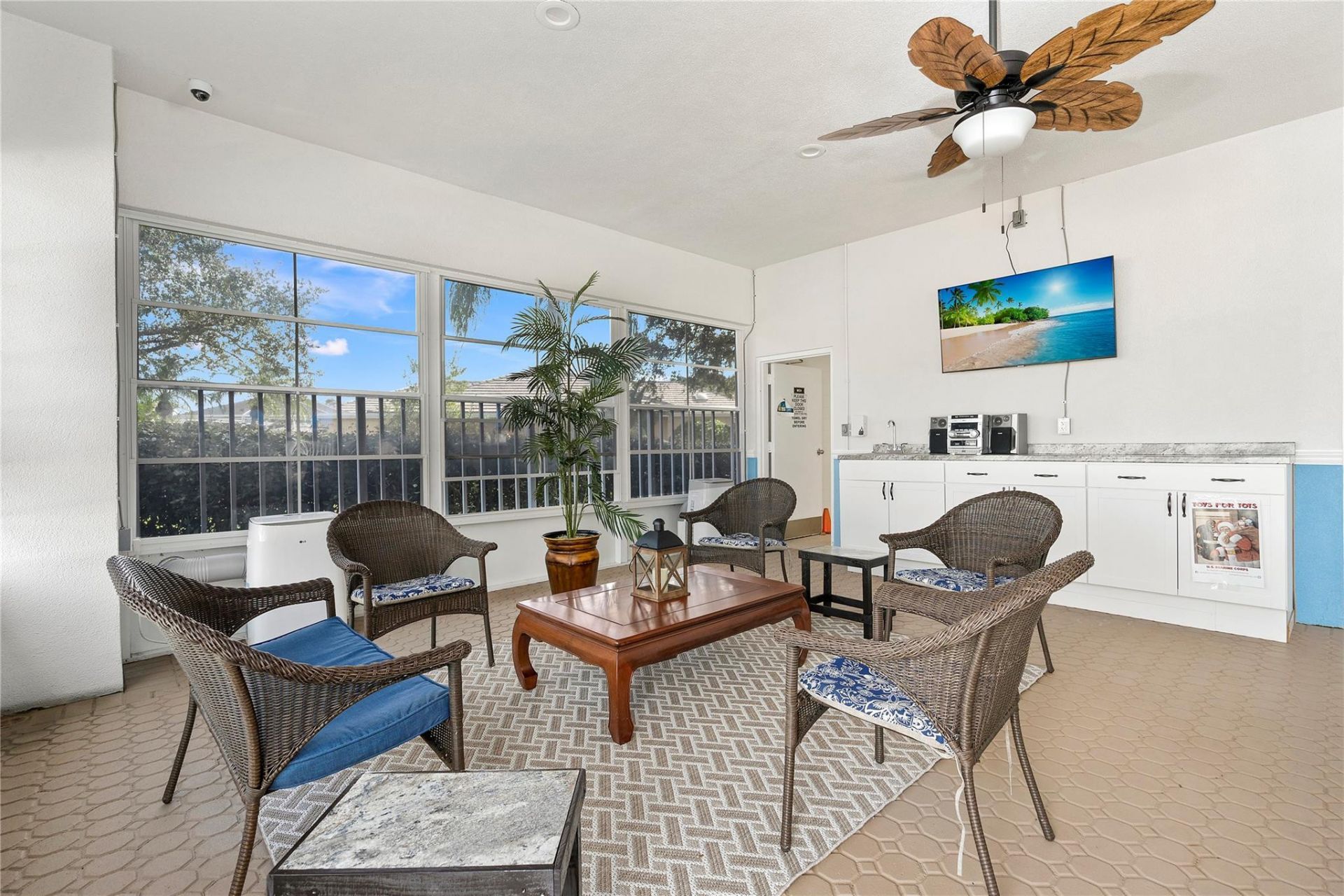1202 NW Sun Terrace Circle, Unit D, Port Saint Lucie, FL 34986 Photo