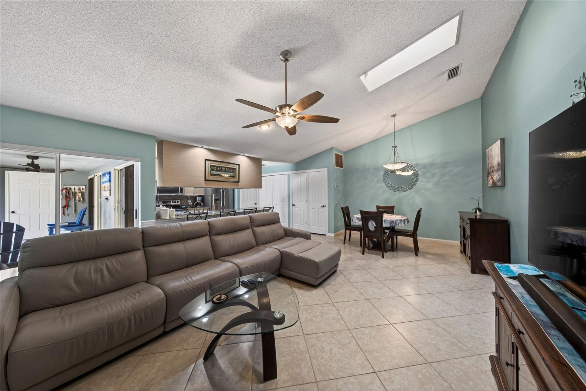 1202 NW Sun Terrace Circle, Unit D, Port Saint Lucie, FL 34986 Photo