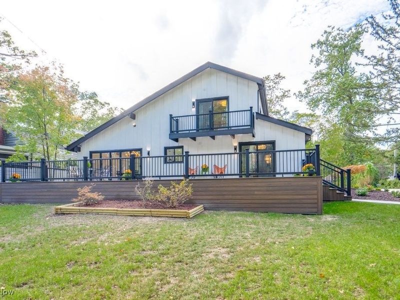 561 Upland Road, Bay Village, OH 44140 Photo 3