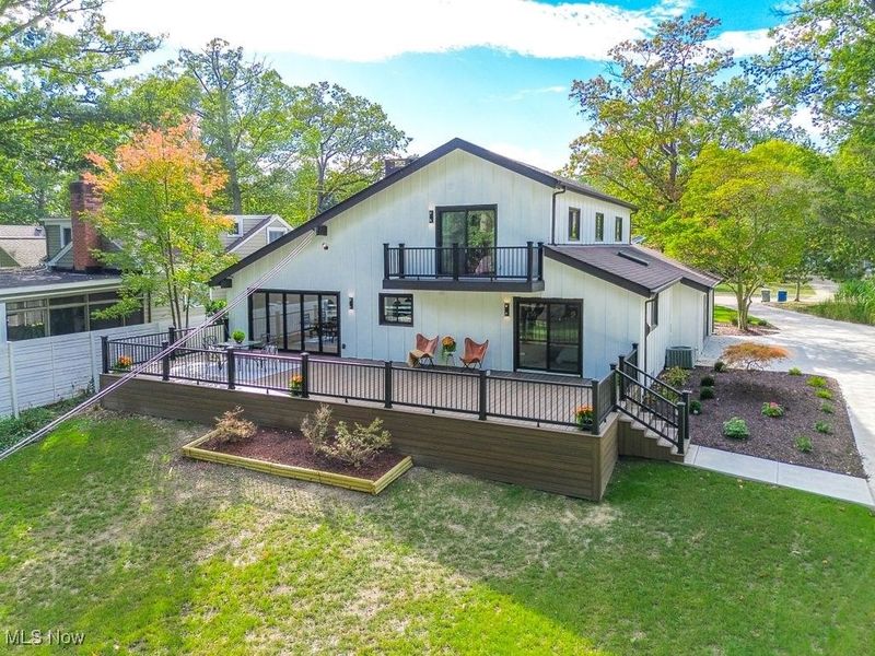 561 Upland Road, Bay Village, OH 44140 Photo 4