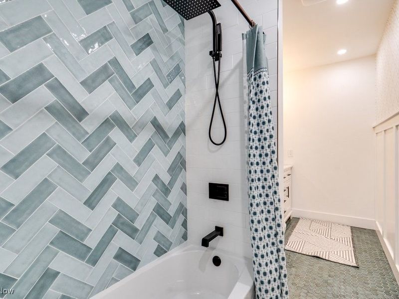 561 Upland Road, Bay Village, OH 44140 Photo 45