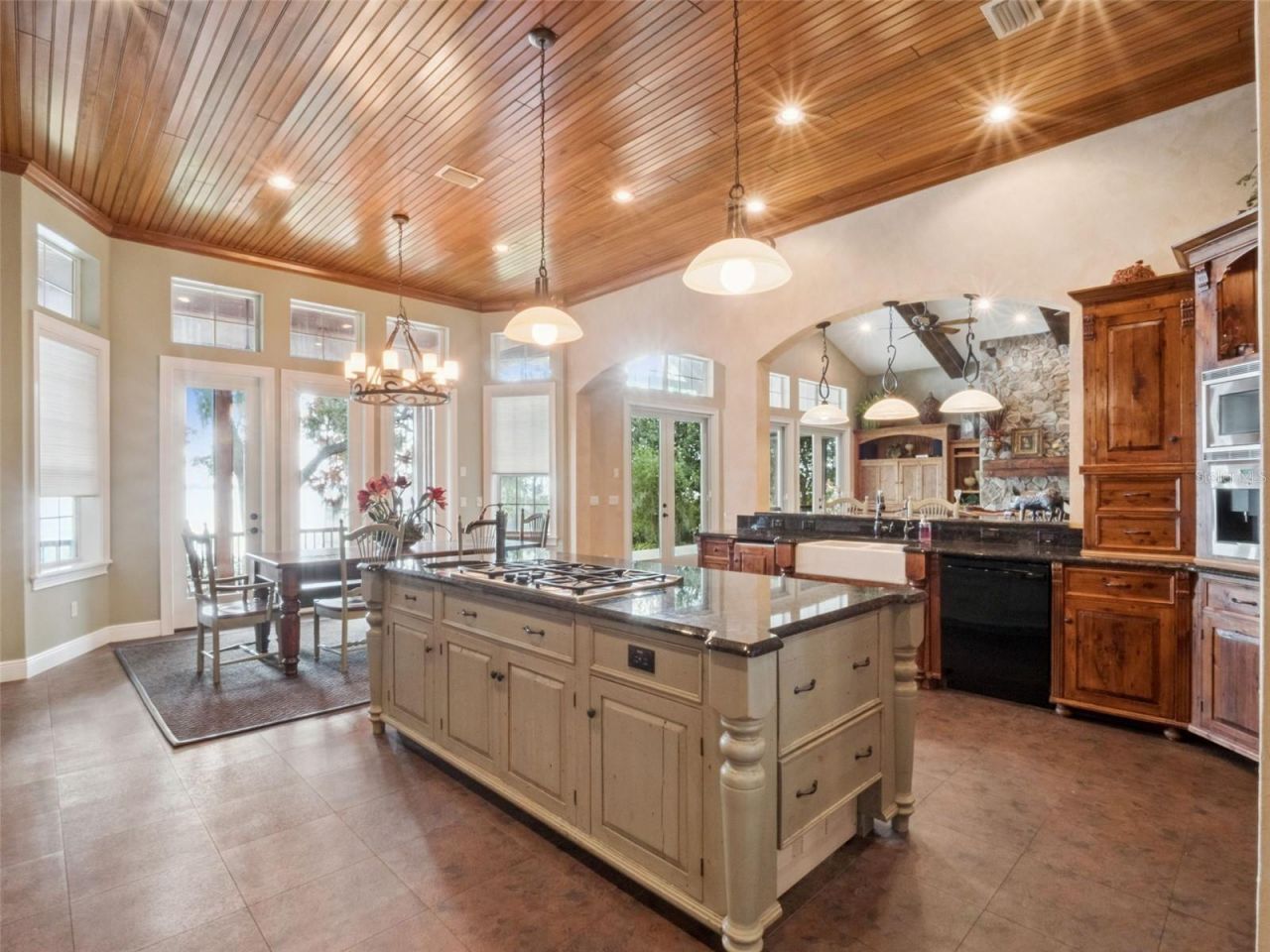 1490 Lakeshore Drive, Mount Dora, FL 32757 Photo